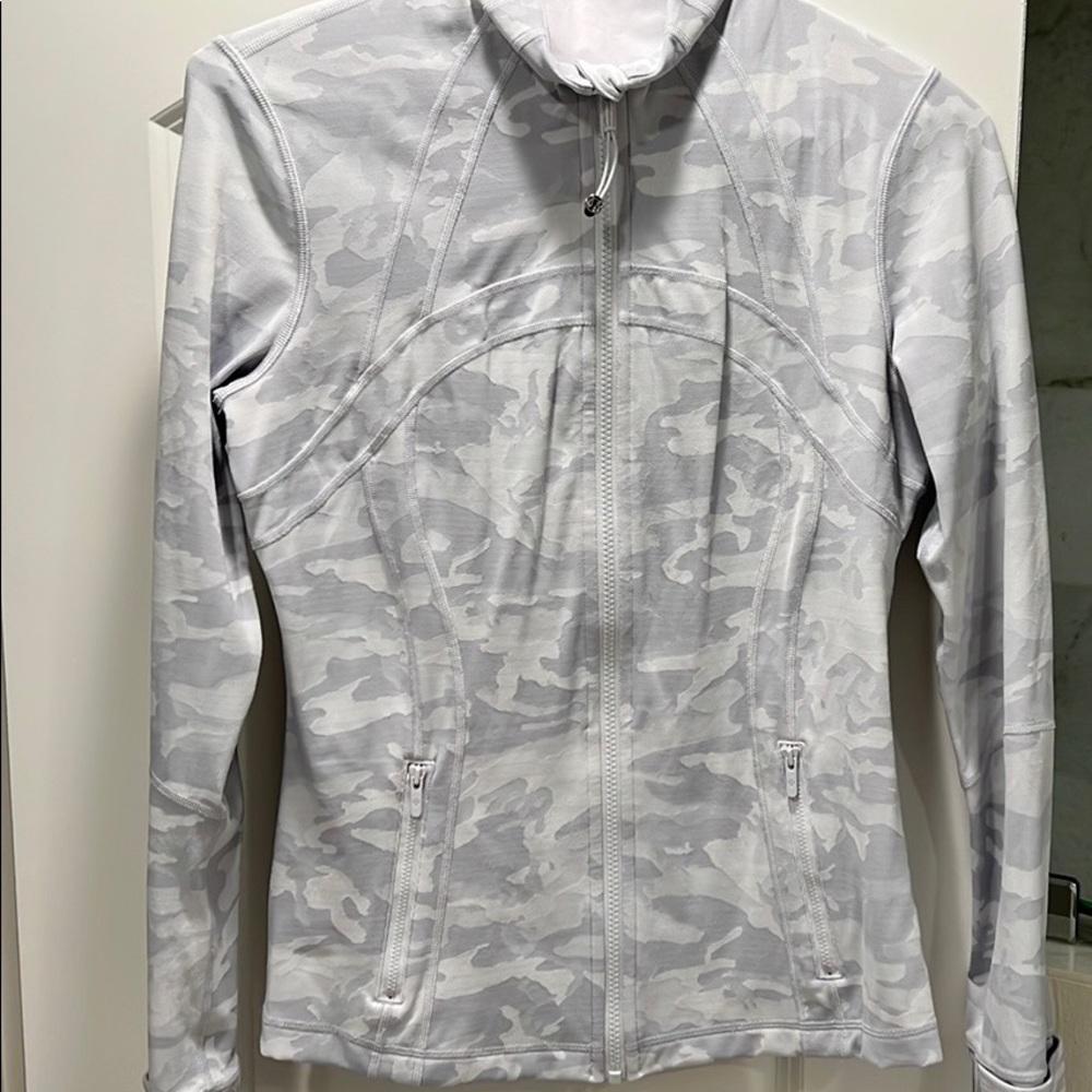 Lululemon jacket - size 10